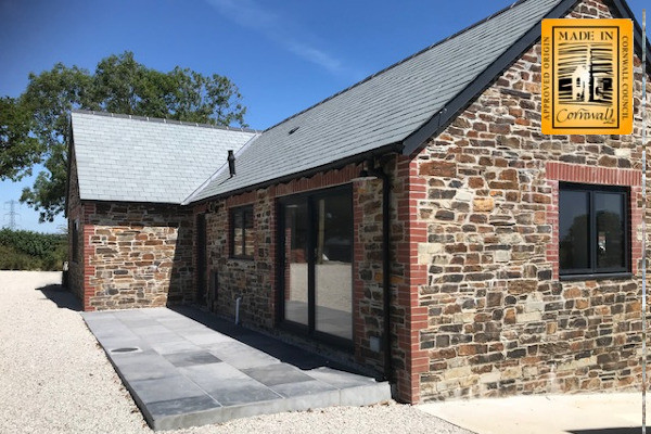 rustic cut stone used on a bungalow