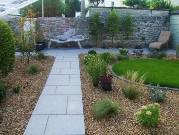 Granite paving slabs 900 x 600 featured in garden