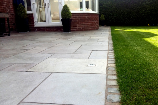 Grey limestone paving pack mixed sizes