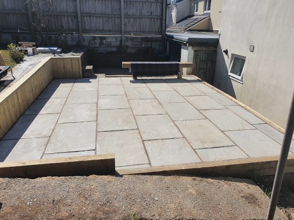 Sandstone Paving Slabs Lantoom Quarry Suppliers Of Natural Cornish Slate And Granite Building Stone