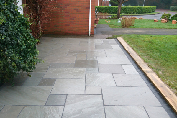 Grey sandstone patio paving packs