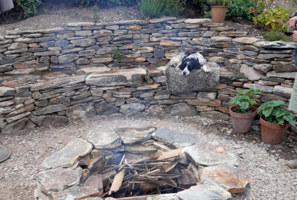 Garden hedging stone to create a drystone flowerbed