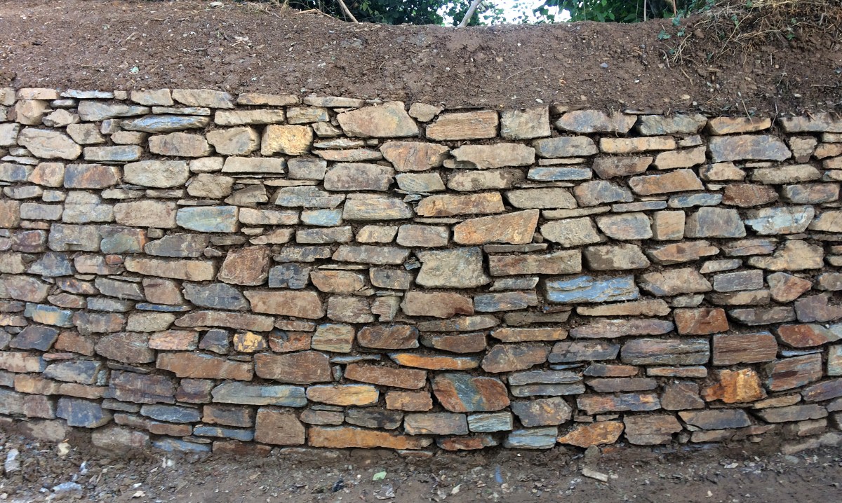 Medium walling stone used on a drystone walling application